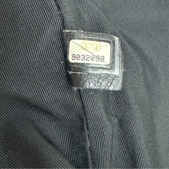 Chanel Executive Cerf Tote Black Caviar Leather Gold Hardware - Picture 5 of 16